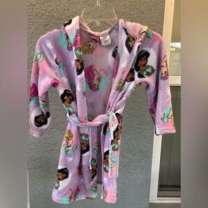 Girl’s Disney Princess Hooded Robe Size 6 Attached Belt Jasmine Cinderella